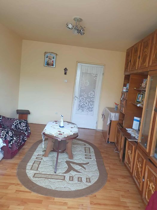 Apartament cu 3 camere