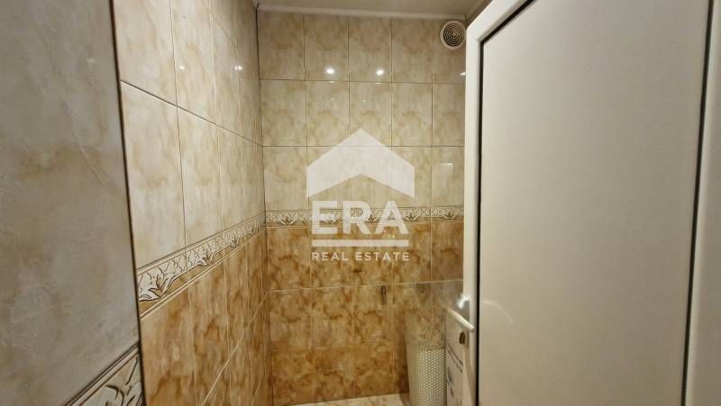 Продава се Четиристаен апартамент в Варна, Младост 1 - 96 кв.м за 6 €/кв.м - Снимка #10