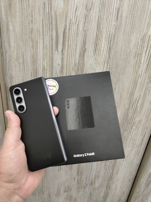 Samsung galaxy z fold 5