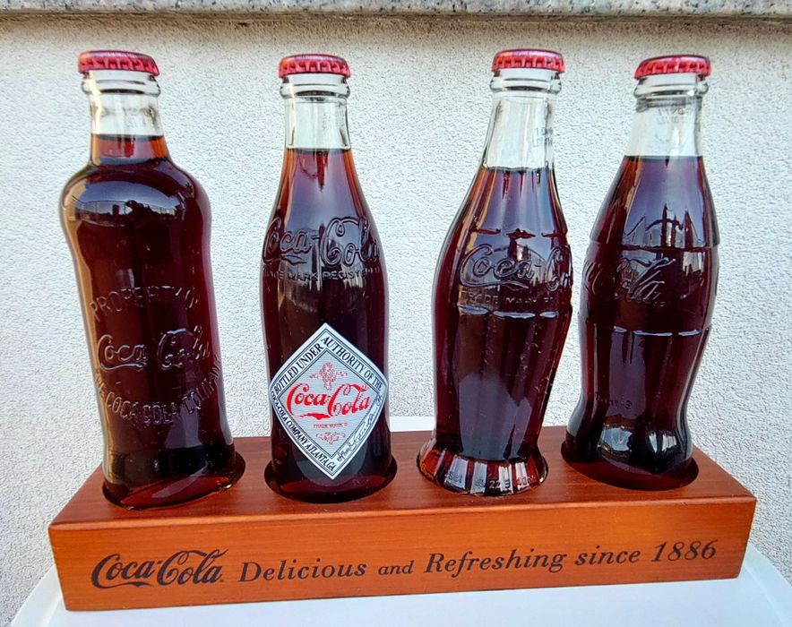 Колекционерска юбилейна серия Coca-Cola с оригинална дървена поставка