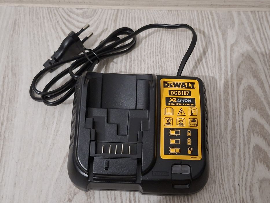 Autofiletante dewalt , acumulatori , truse