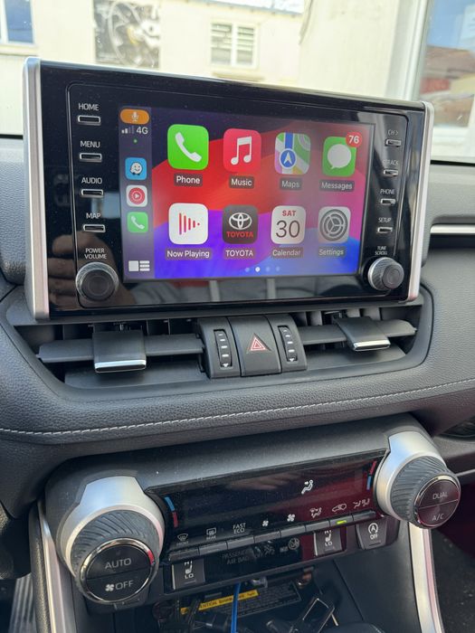 Integrare Apple CarPlay Android Auto Toyota Corolla RAV4 CH-R