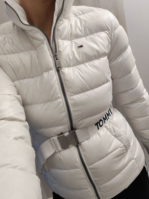 Ново дамско зимно яке  Tommy jeans