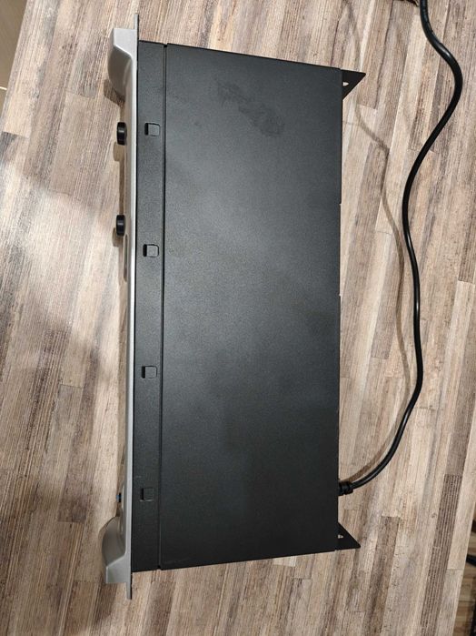Crown XLS 1000 крайно стъпало