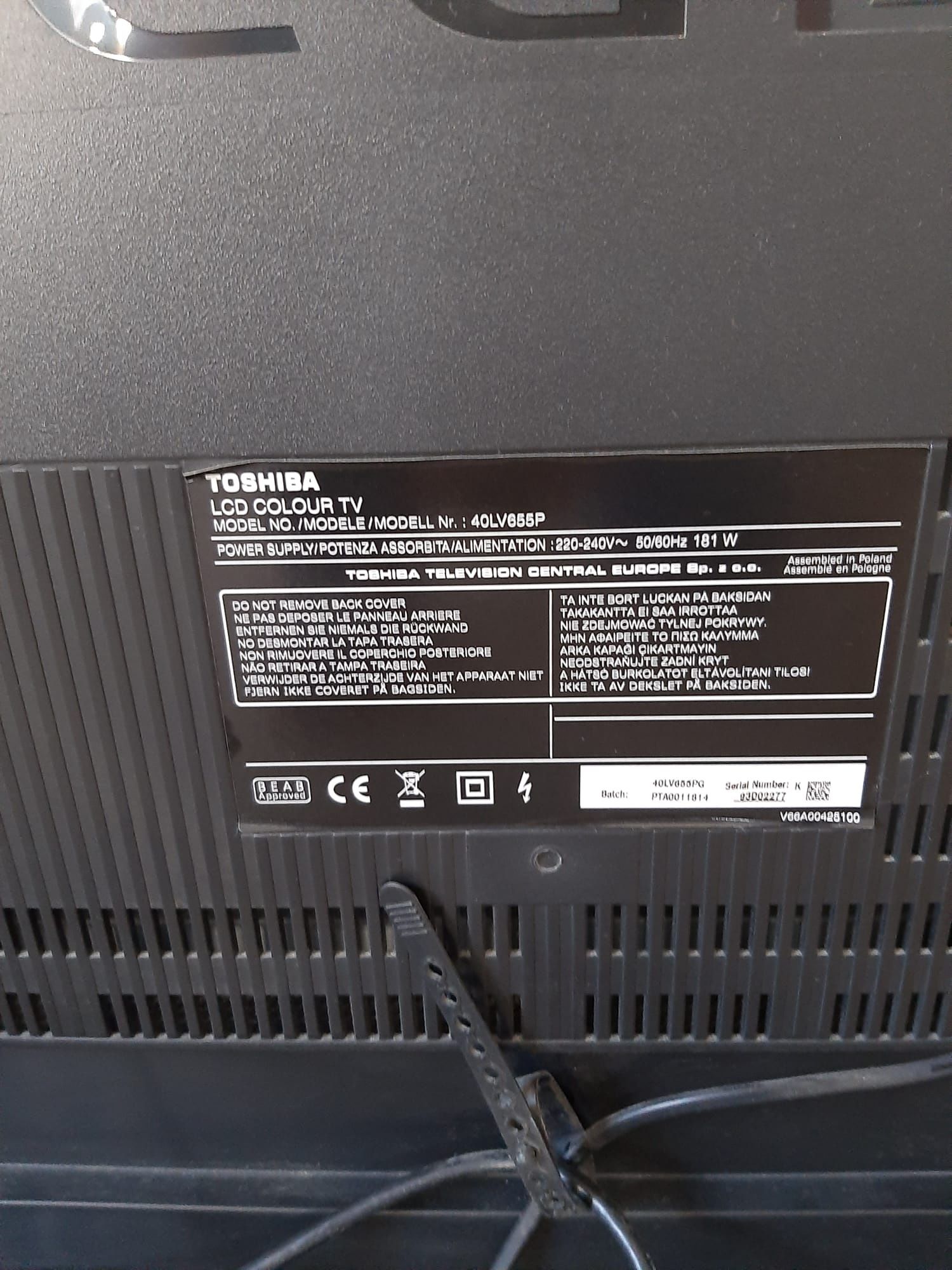 Vând televizor Toshiba, diagonală 102cm