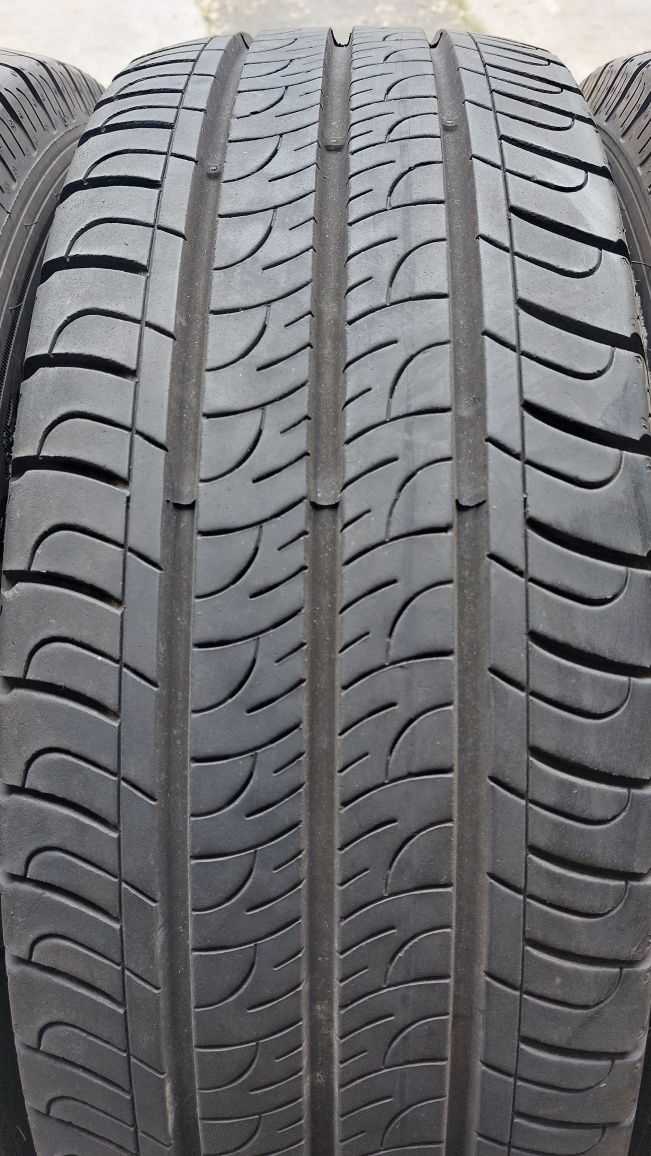 ДОТ 2023 гуми за Бус 215/65/16 C Goodyear Efficient Grip Cargo 4 броя