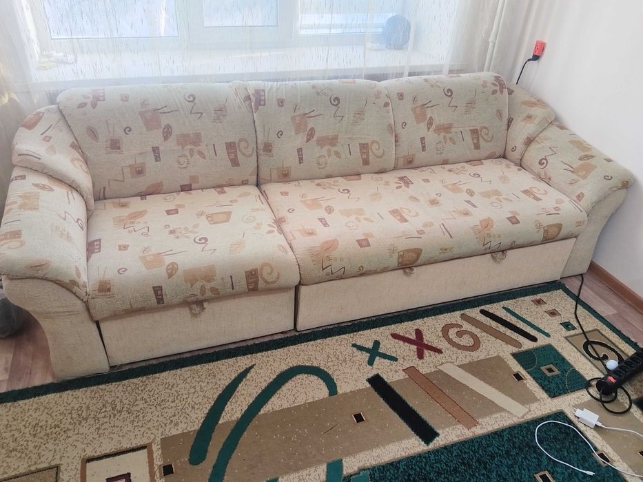 Диван б/у, Призводство Россия.
