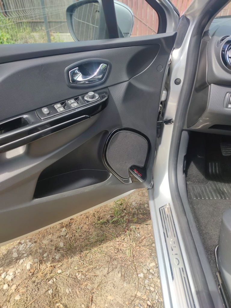 Renault Clio 1.5 dci Energy Intens Navi Clima 225.000 km recent adusa