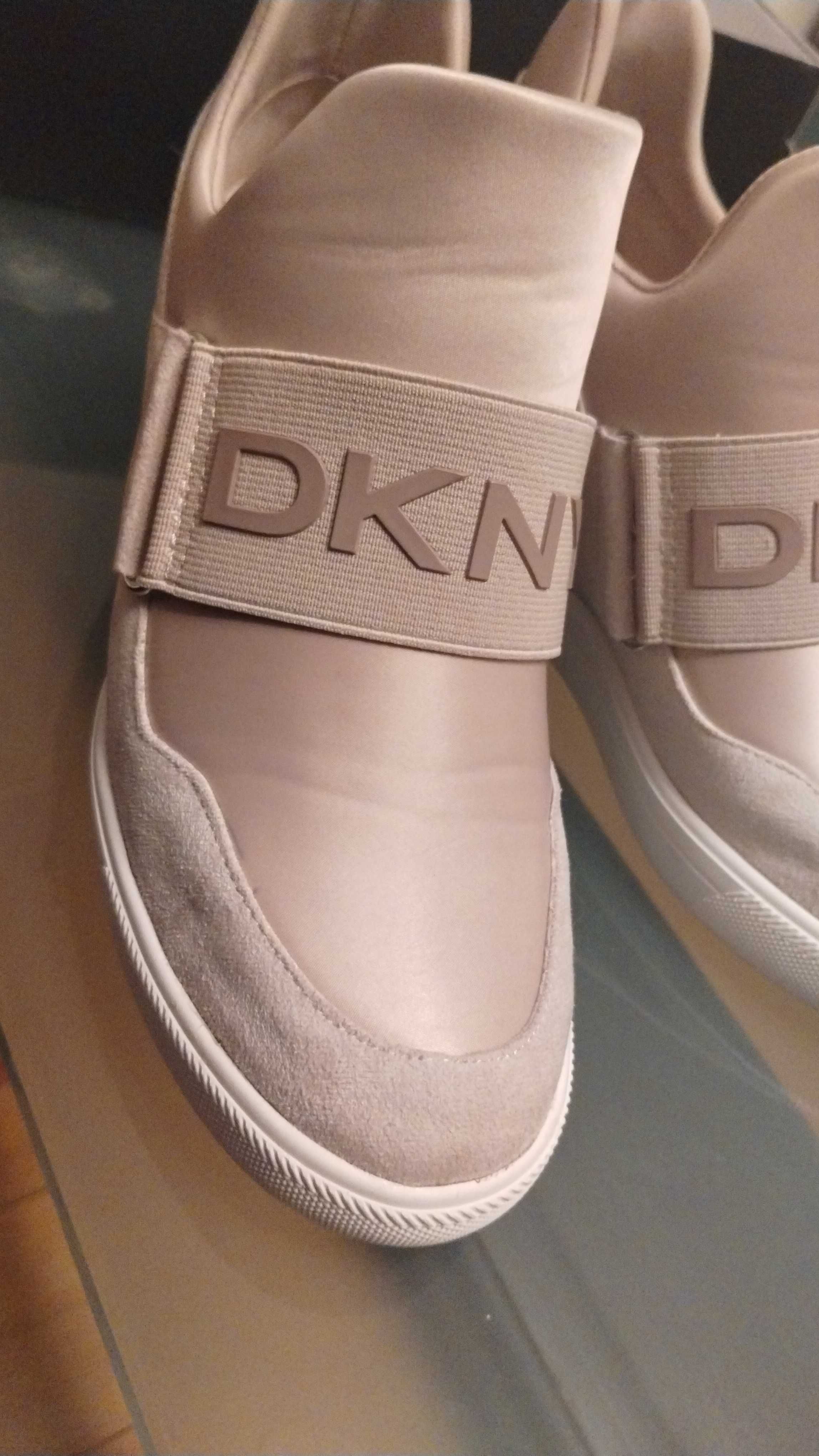 DKNY кецове на платформа