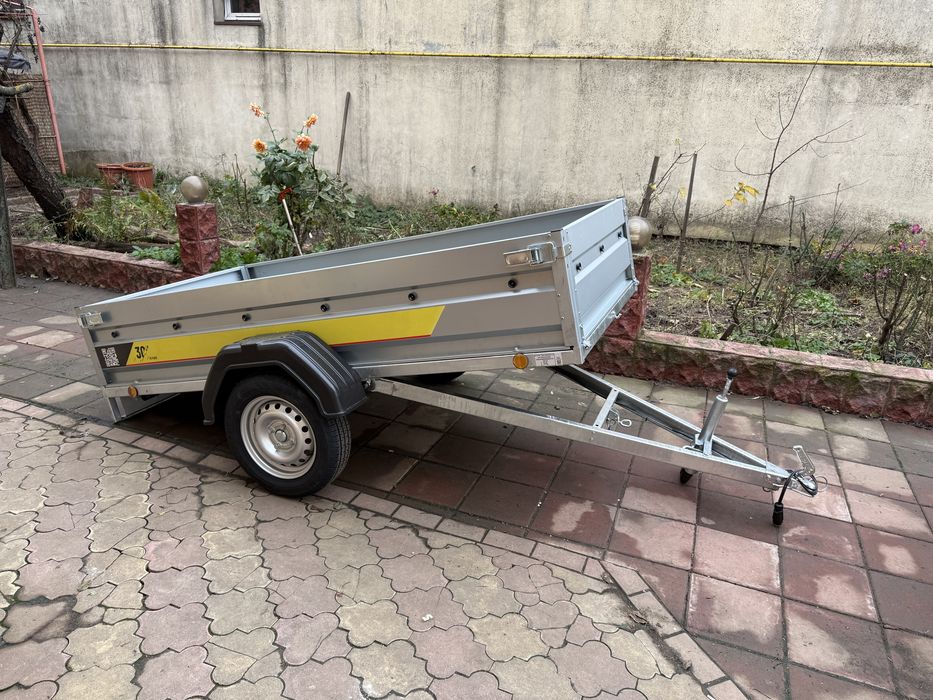 Remorca  750  kg basculabila noua