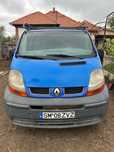 Renault Trafic albastru