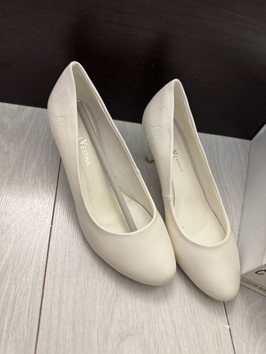 Продам туфли кожанные