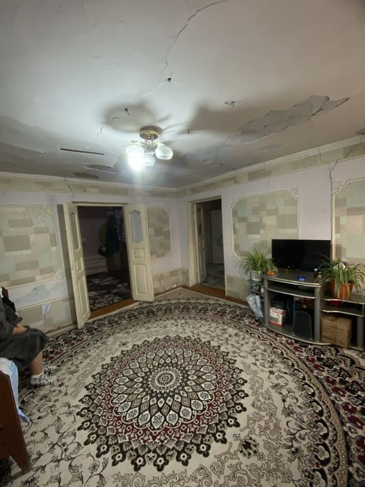 Продается участок . Старый дом