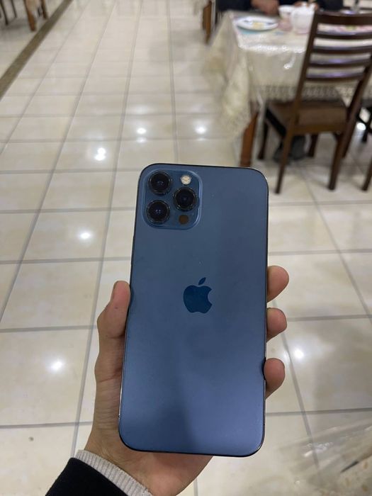 Iphone 12 pro max Ideal