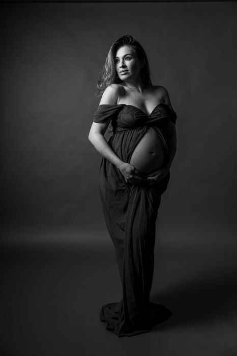 Sedinte foto maternitate in studio, Bucuresti, sectorul 1.