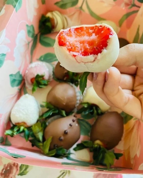 Клубничка в шоколаде