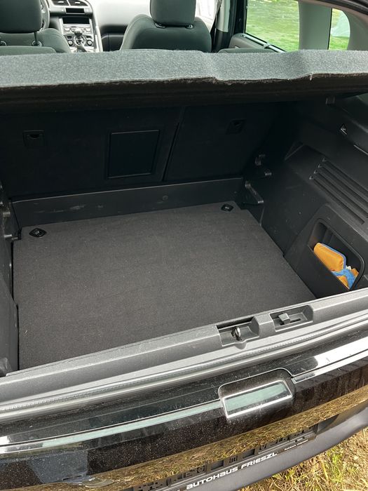 Peugeot 3008 facelift 2014 1.6 diesel avariat!