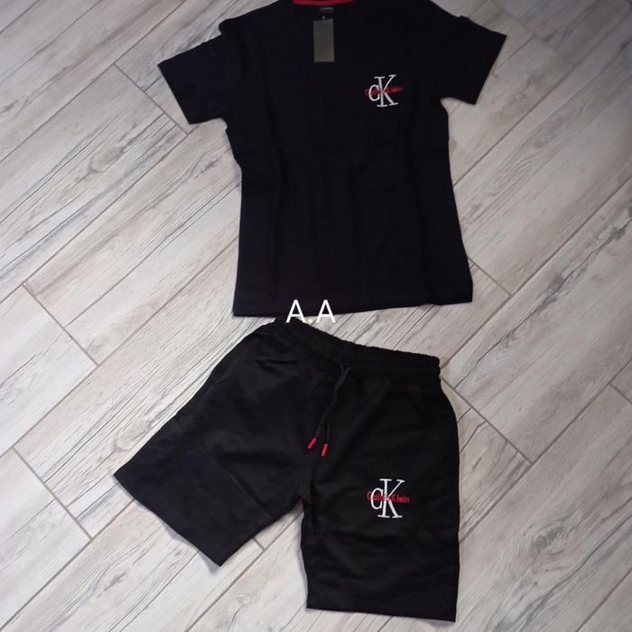 Set dama tricou +pantalon