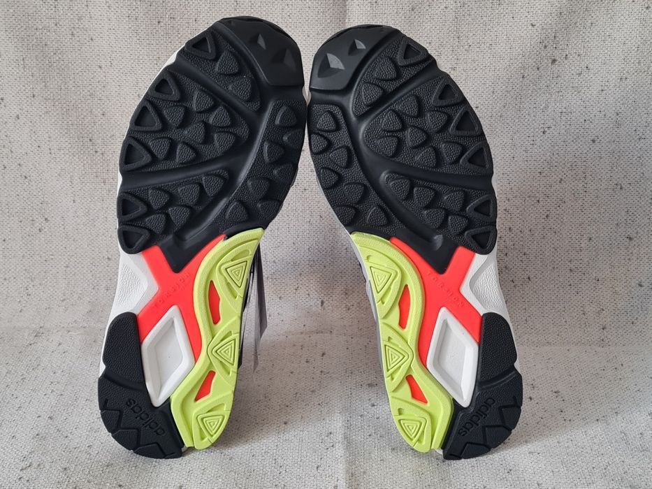 Adidasi Adidas LXCON94 nr 42 2/3