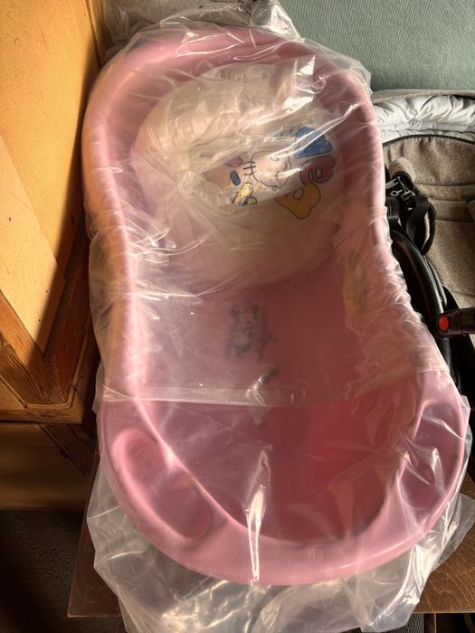 Корито розово с възглавничка за новоредвно