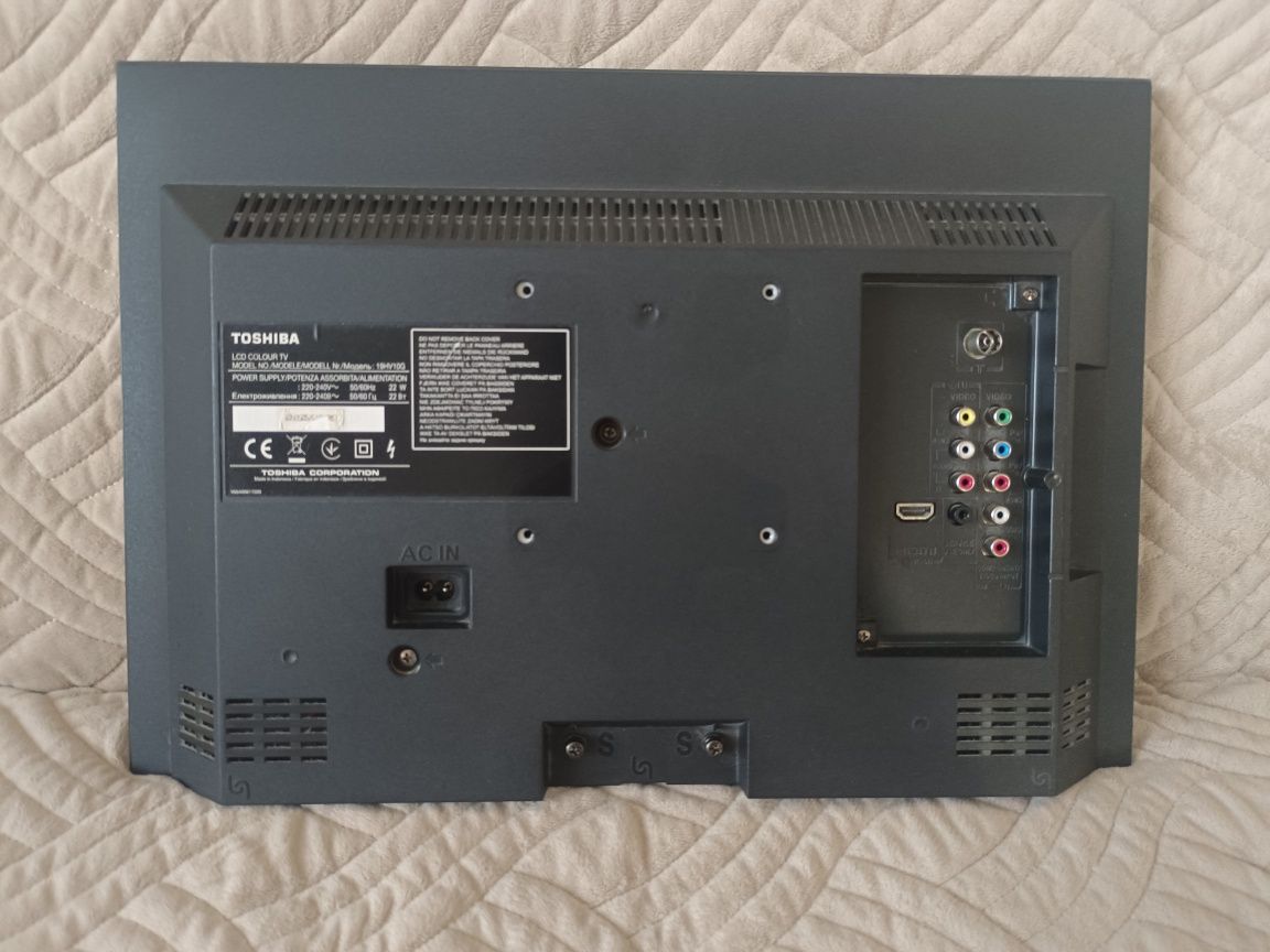 Монитор Toshiba lcd