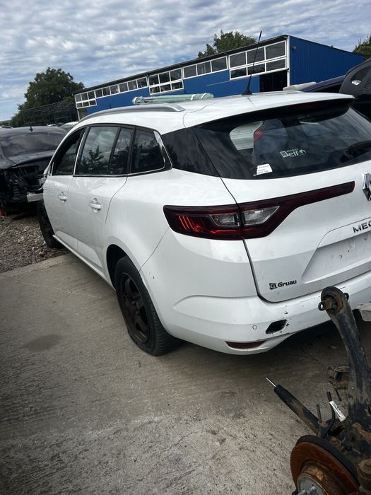 Ușă stânga față  Renault Megane 4 break