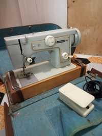 Продам швейную машинку фирма подольск 132,производства СССР