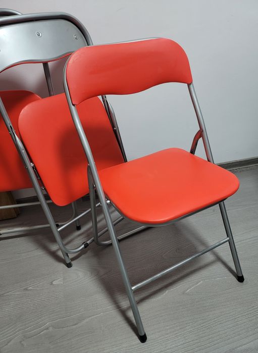 Scaune roșii pliabile - 24 buc