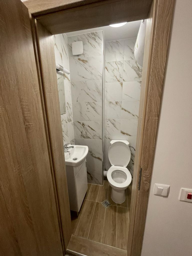 Дава се под наем Тристаен апартамент в София, Левски - 94 кв.м за 663 € - Снимка #15