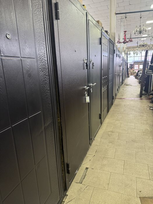 Продам двери металические