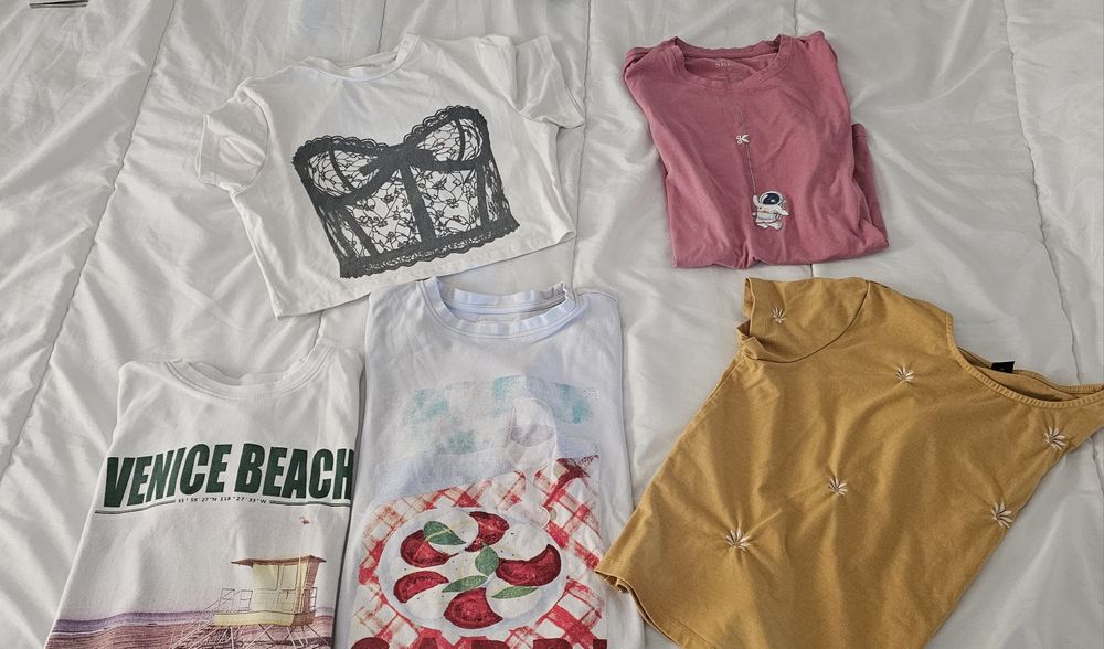 Лот дамски тениски С-М