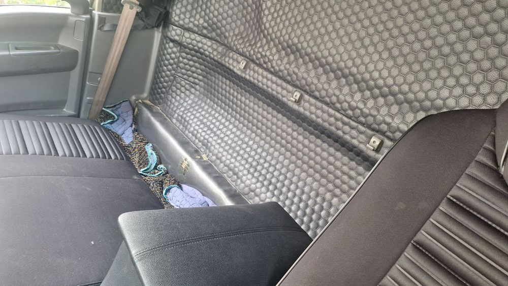 Исузи тентом бартавой учти шторка 30кб матор сенжи мост гурзавой