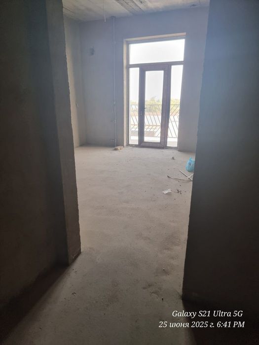 Shahar markazidan srochna uy sotiladi