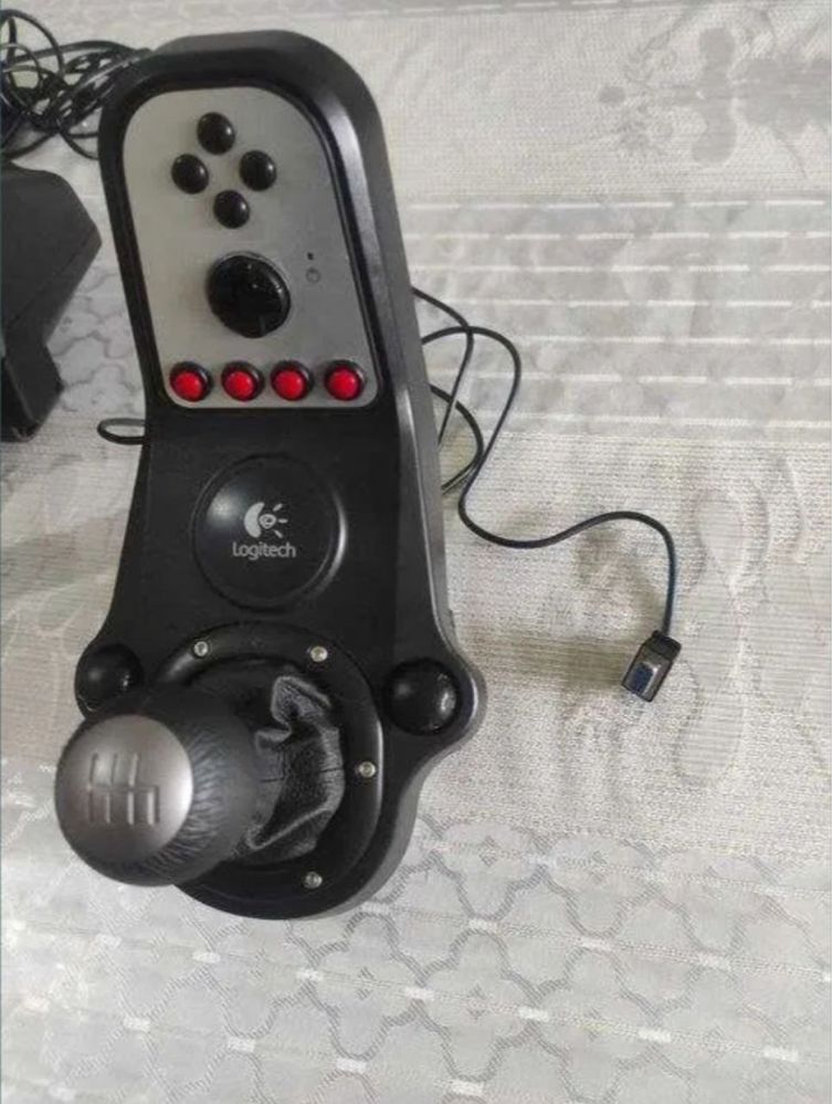 Игровой руль, Logitech g27, в отличном состоянии