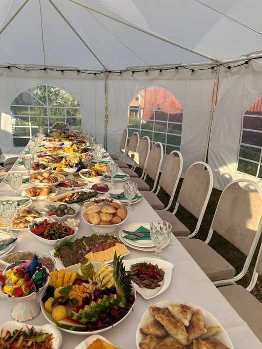 Аренда Прокат Столы стулья шатер посуда, красный дорожка, газон