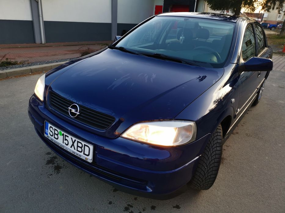 Opel astra G din 2008 de 1,4i benzina 90cp e4 acte la zii pret 1950 E