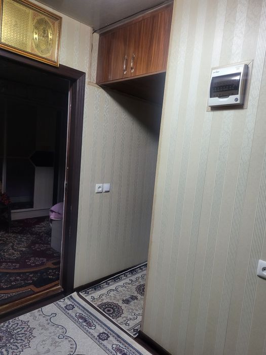 3 хонали квартира сотилади 2 этаж ремонти билан