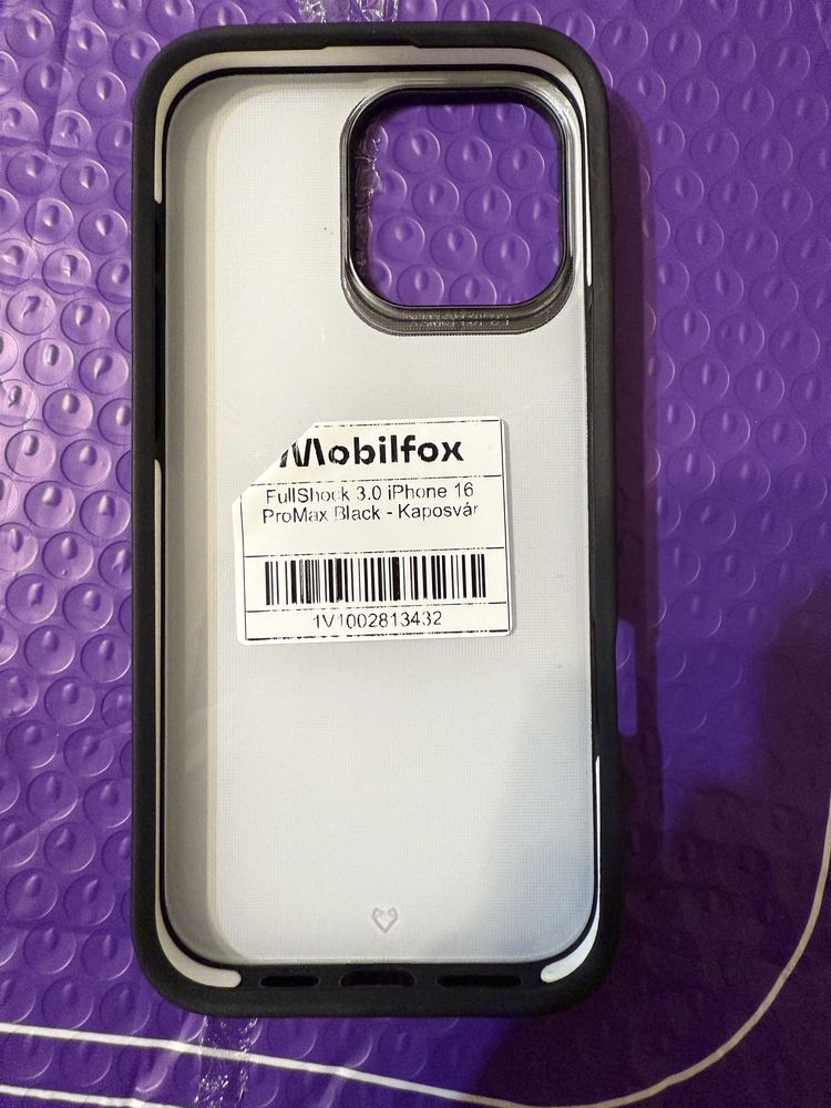 Продавам калъф на Mobile fox за iphone 16 pro max чисто нов!