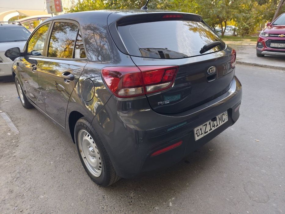 Срочно продам Kia Rio