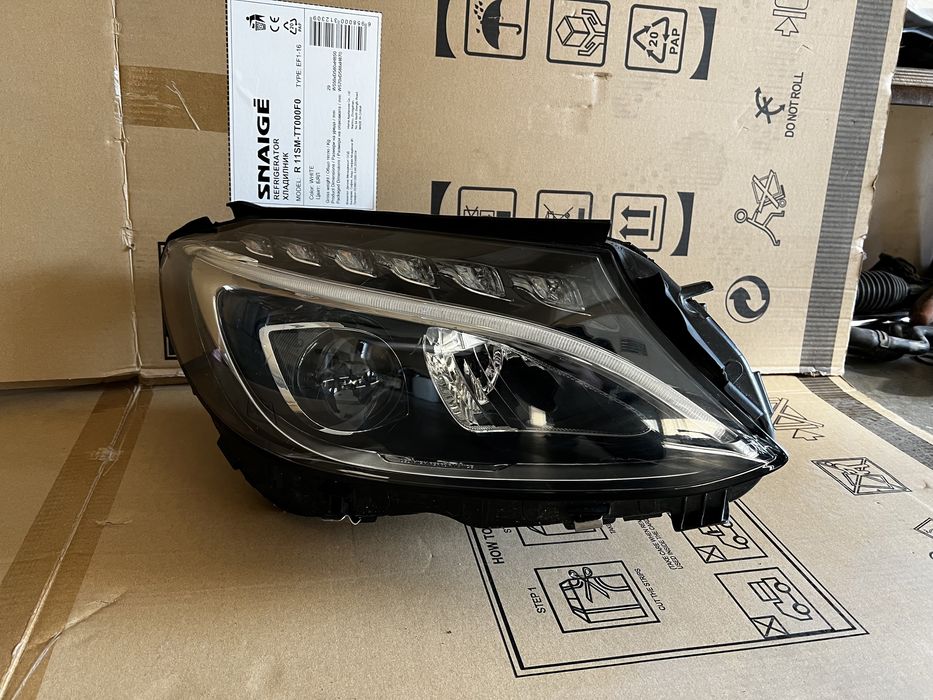 Десен фар Mercedes w205 FULL LED
