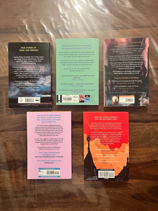 Книги на английски език