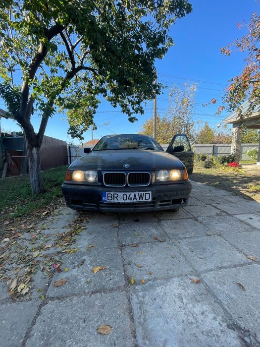 Vând BMW e36 316i