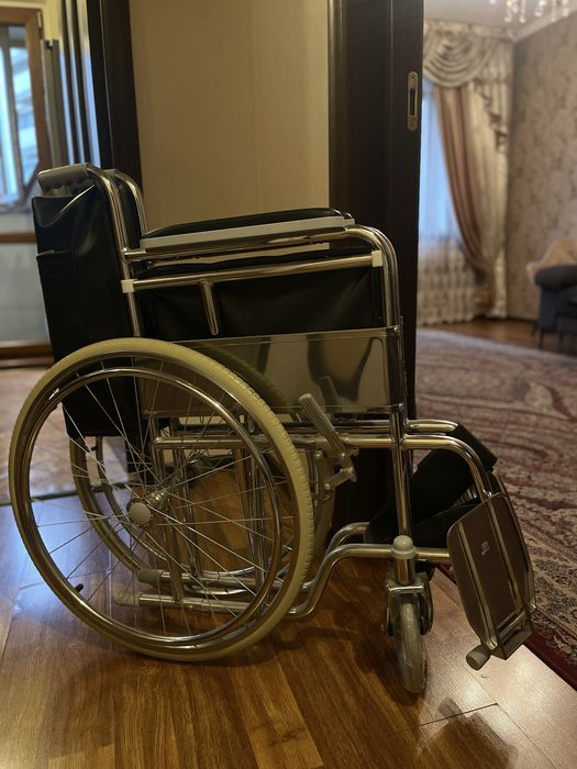 Инвалидная коляска новая