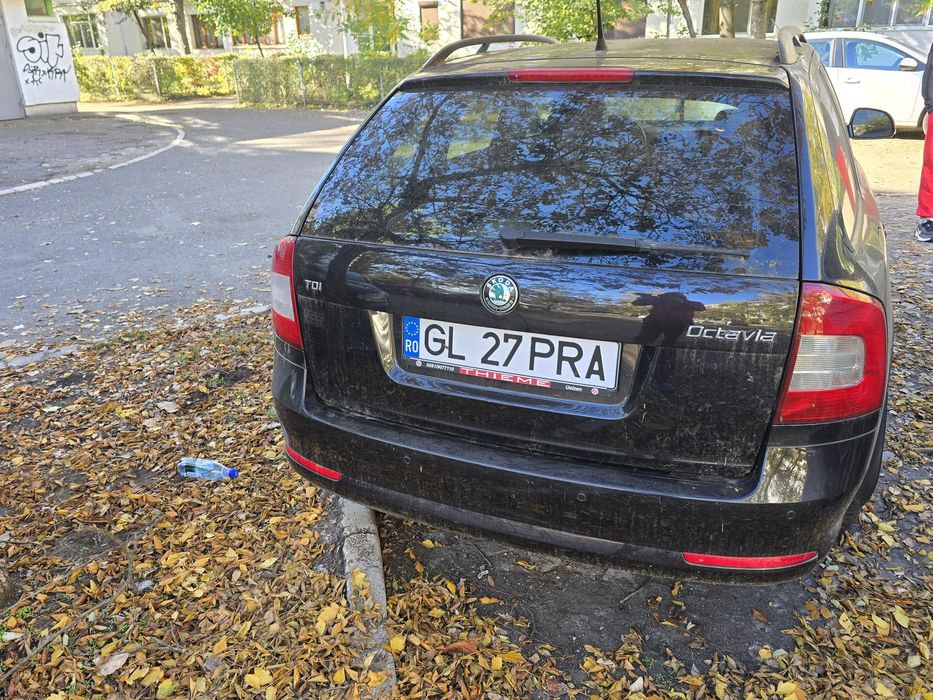 Vând Skoda octavia II