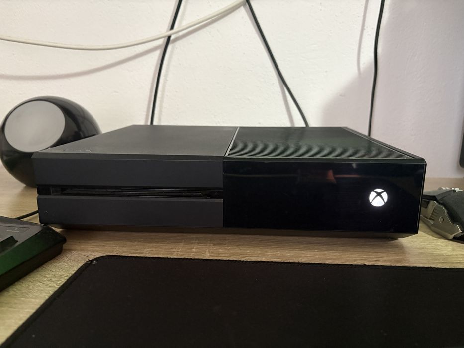 Vând   Xbox   One