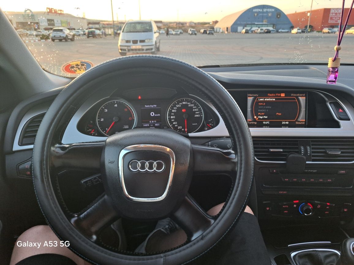 Vând Audi a4 b8.