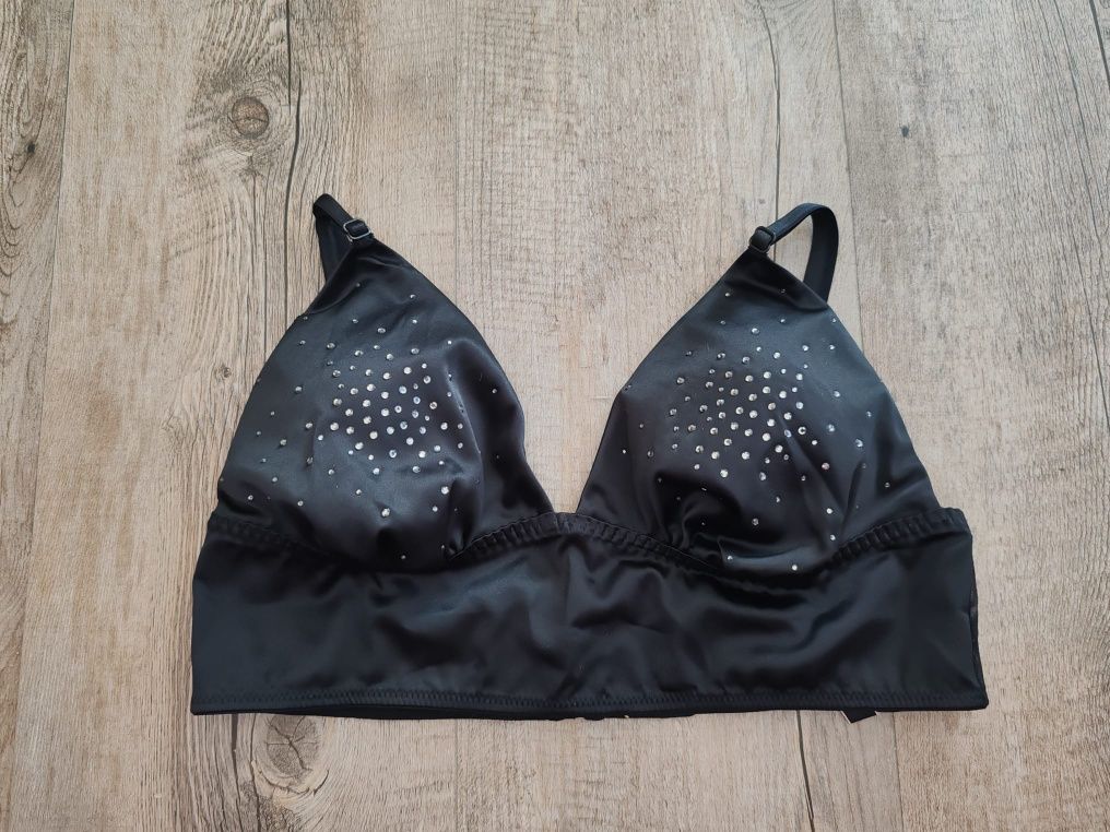 Victoria’s Secret braleta neagra lucioasa mar M
120,00 lei