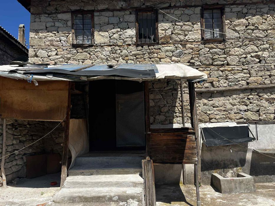 Продава се къща в с. Ненково общ. Кърджали