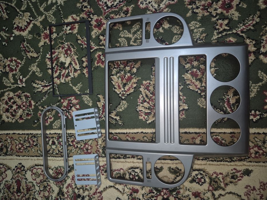Магнитафон от Nissan X-Trail 2004/Рама магнитафона