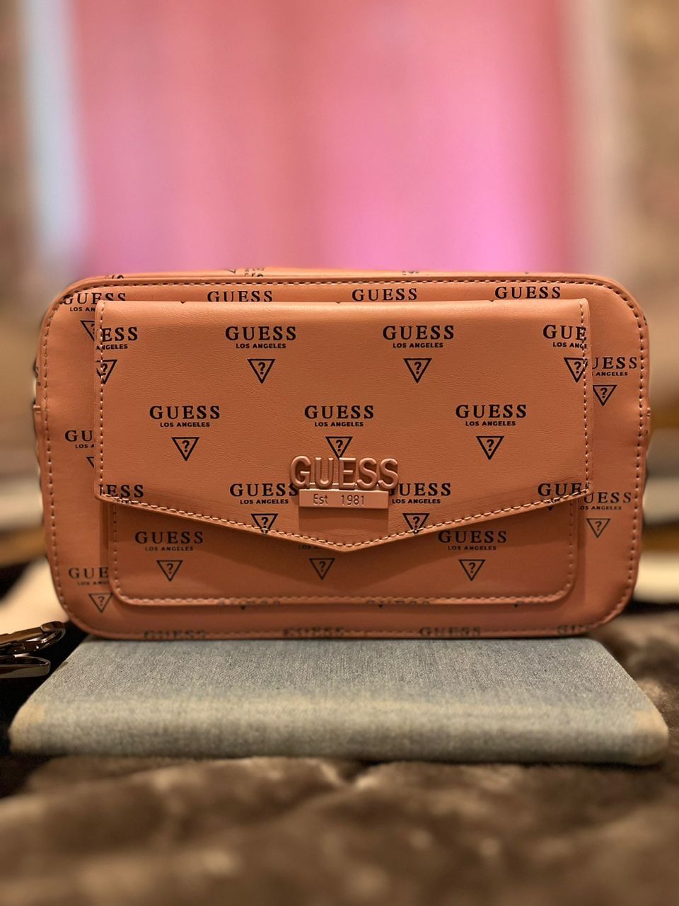 Сумка GUESS LOS Angeles